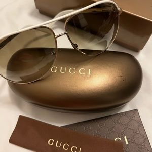 GUCCI Pilot Sunglasses